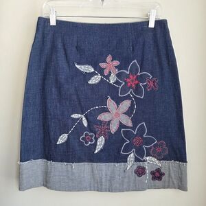 NWT Denim Mini Skirt Floral Embroidery Sz 8 Mica